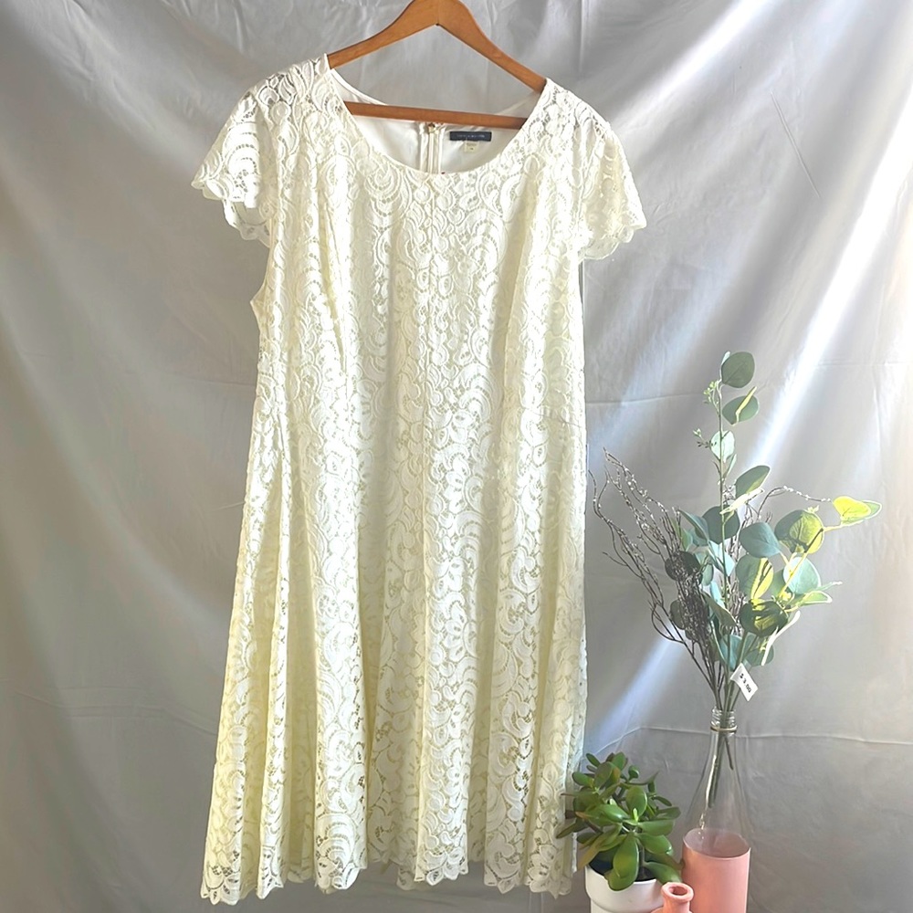 Tommy Hilfiger White Floral Lace Dress